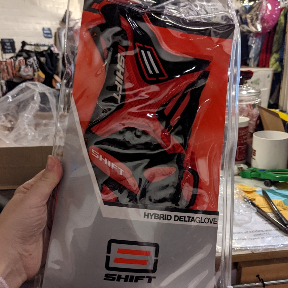 Shift Hybrid Deltaglove